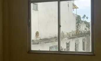 Imagem 6: Excelente Apartamento Em Ramos - Vazio - Super Arejado Ventilação Fantástica