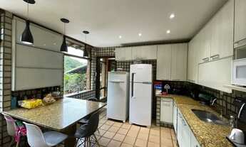 Imagem 3: Casa de condomínio para venda tem 378 metros quadrados com 4 quartos em Piratininga - Nite