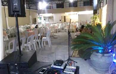 Imagem 2: Ponto comercial Galpão / depósito com 5 vagas na garagem