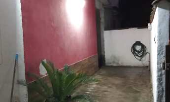 Imagem 3: Kitnet mobiliada com garagem em Cabuçu