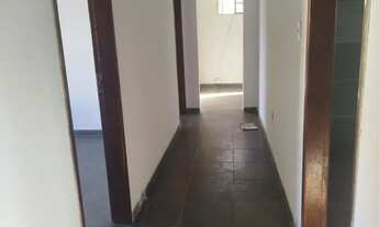 Imagem 5: Aluga-se excelente casa na Avenida Principal do Rocha