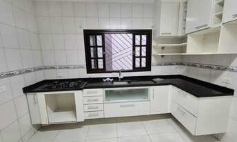 Imagem 4: Casa para venda tem 104 metros quadrados com 3 quartos em Jardim Cláudia - São Paulo - São