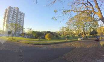 Imagem 4: Sobrado, com 376m2, 5 quartos, 2 suítes, piscina, 3 vagas de garagem e edícula