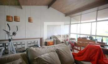 Imagem 3: Casa à Venda - Havaí, 2 Quartos, 232 m2