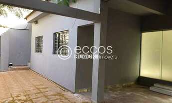 Imagem 4: Casa para aluguel, 6 quartos, 4 suítes, 3 vagas, Cidade Jardim - Uberlândia/MG