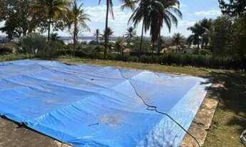 Imagem: Chácara com Vista Exuberante à Venda Lago