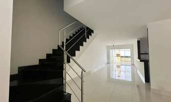 Imagem: Oportunidade! Linda Casa Duplex de 4Q c/2