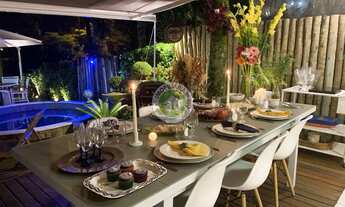 Imagem: Casa de canal no Porto Frade, Angra dos