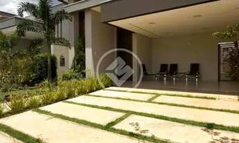 Imagem: SÓ O BELVEDERE 2 ENTREGA UM REFÚGIO