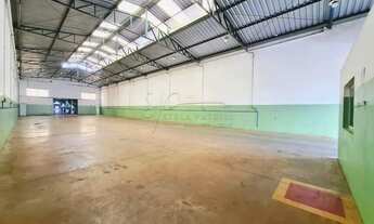 Imagem 3: Galpão comercial de 448m² com 02 banheiros - Vila Carvalho