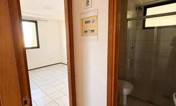 Imagem 7: Vendo este Apartamento em Ponta Negra: 3 quartos, 1 suíte, Sala Ampliada, 2 vagas de gar