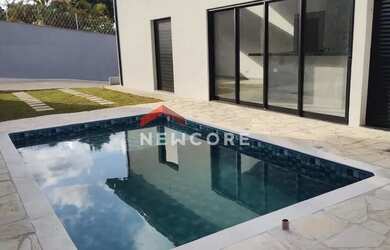 Imagem 3: Casa de condomínio em Estrada do Roncador - Jardim Estância Brasil - Atibaia/SP