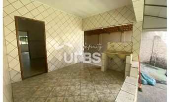 Imagem 3: A casa espaçosa que você sempre sonhou no Jardim Real pronta para morar e ampliar!