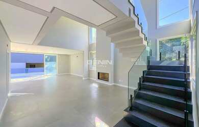 Imagem 4: Sobrado de alto padrão à venda no condomínio City Park na cidade de Cachoeirinha, 3 suítes