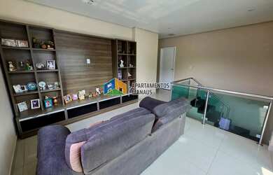 Imagem 5: Casa Duplex Conj. Nova Republica com 4 suítes e piscina Japiim