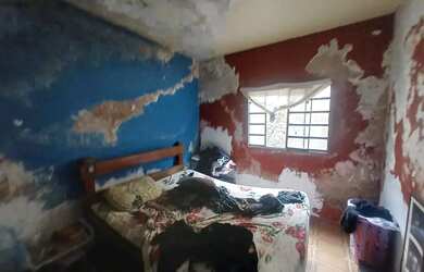 Imagem 4: Santa Maria Quadra 315, casa com 3 quartos na laje , escritura precisando de uma pintura