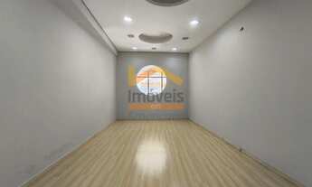 Imagem 5: Salão Comercial de 140m² com 3 Banheiros e 2 Vagas de Garagem no Centro de Americana-SP