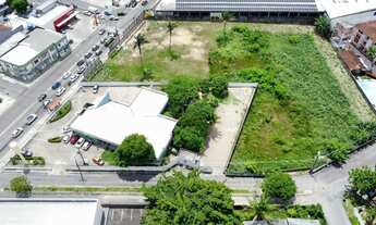 Imagem 2: TERRENO NO BAIRRO PARQUE 10 DE NOVEMBRO / ao lado do supermercado Veneza