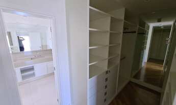 Imagem 4: Apartamento alto padrão, vista para Ibirapuera, 4 suítes, andar alto, magnífico