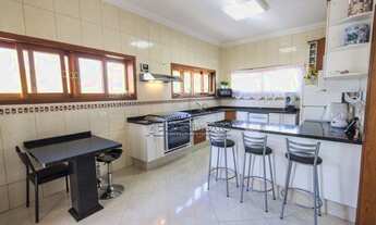 Imagem 5: Casa de condomínio térrea para venda com 580 metros quadrados com 4 quartos