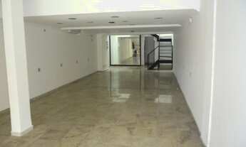 Imagem 3: Casa comercial para aluguel tem 256 metros quadrados com 2 pavimentos