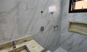 Imagem 6: Casa de condomínio para venda possui 240 metros quadrados com 4 quartos