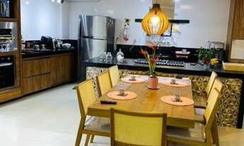 Imagem 3: Excelente apartamento de dois quartos no centro da cidade, finamente decorado