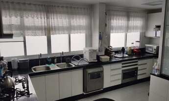 Imagem 3: Apartamento para venda tem 186 metros quadrados com 3 quartos em Centro - Araguari - MG