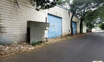 Imagem 2: Salão/Galpão (salão - térreo) 2 dormitórios/suite, cozinha planejada