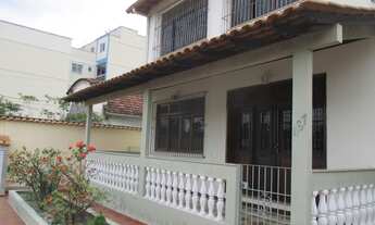 Imagem 2: Vendo Linda Casa no Pechincha de 327 m², com 4 quartos, Quintal Grande, Vaga para vários c