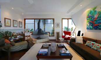 Imagem 2: Casa de arquitetura moderna!. Simplesmente linda. Oportunidade única!