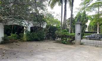 Imagem 7: Magnifica casa de 745 mts no Jardim América com 4 dormitórios e 3 suites