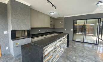 Imagem 7: Casa de condomínio para venda possui 260 metros quadrados com 3 quartos