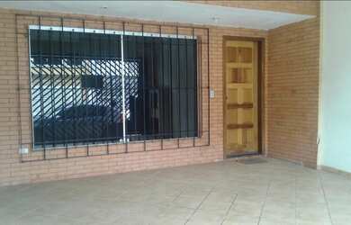 Imagem 2: Sobrado com 4 dormitórios (2 suítes) à venda, 235 m² por R$ 600.000 - Vila Padre Anchieta