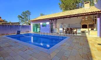 Imagem 2: CASA à venda com piscina e 4 quartos em Peruíbe, no bairro Jardim Três Marias