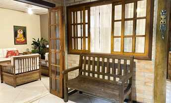 Imagem 3: Casa em condomínio com 4 suítes na Praia de Juquehy, disponível anual com estilo Bali