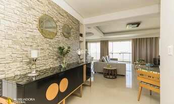 Imagem 3: Cobertura para venda tem 280 metros quadrados com 4 quartos em João Paulo - Florianópolis