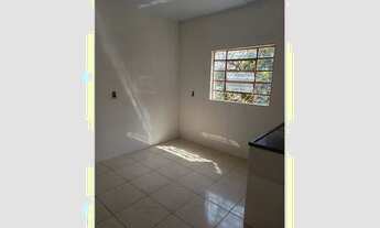 Imagem 3: Linda casa silenciosa no coração da Vila Isolina Mazzei