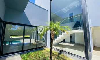 Imagem 4: Casa de condomínio para venda possui 450 metros quadrados com 4 quartos