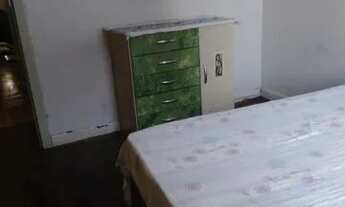 Imagem 5: Quarto no Centro Mobiliado