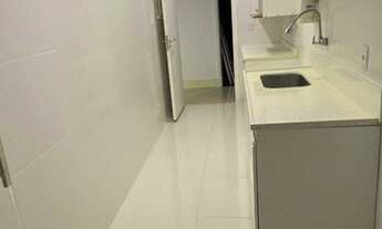 Imagem 2: Apartamento , no Condomínio Barra Bali, com 3 dormitórios à venda, 80 m² por R$ 735.000