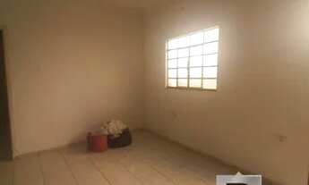 Imagem 4: Térrea para aluguel e venda possui 124 metros quadrados com 2 quartos