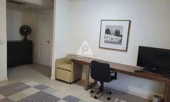 Imagem 5: Mediterrâneo Flat na Barra: o conforto de 2 suítes, com serviços de Hotelaria e vista pro