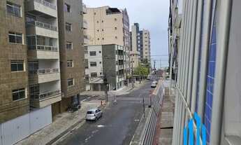 Imagem 2: Apartamento com 2 quartos a sendo 1 suite a venda, com area lateral, na Praia do Morro -G