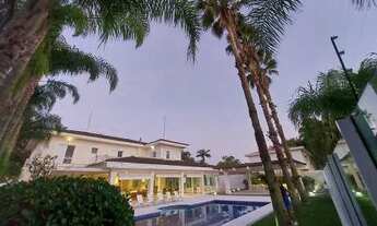 Imagem 2: Casa para venda possui 700 metros quadrados com 6 quartos em Daniela - Florianópolis - SC