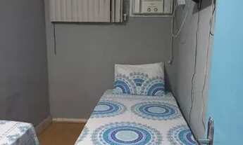 Imagem 4: Suíte privativa com duas camas em Xerém