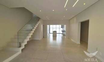 Imagem 3: CASA TÉRREA COM 268M² - 3 SUÍTES - CINEMA - PISICNA - ÁREA GOURMET - AMPLA VARANDA - 4 VAG