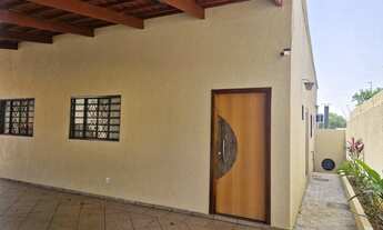 Imagem 7: Casa para venda tem 260 metros quadrados com 4 quartos em Setor Urias Magalhães - Goiânia