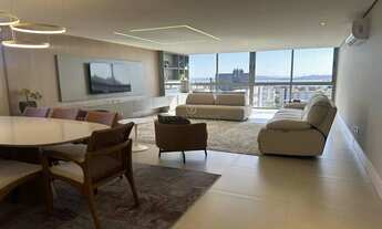 Imagem 2: Excelente apartamento de alto padrão