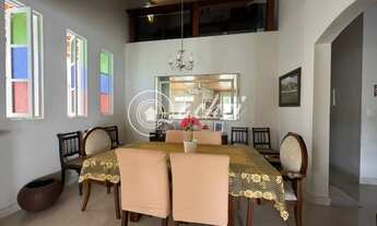 Imagem 13: Casa ampla e nascente em Vilas do Atlântico